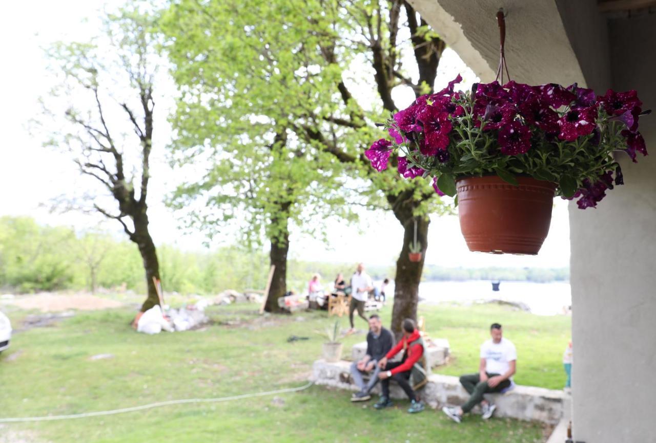 Lake House 'Vilin Konak' Nikšić Exterior foto
